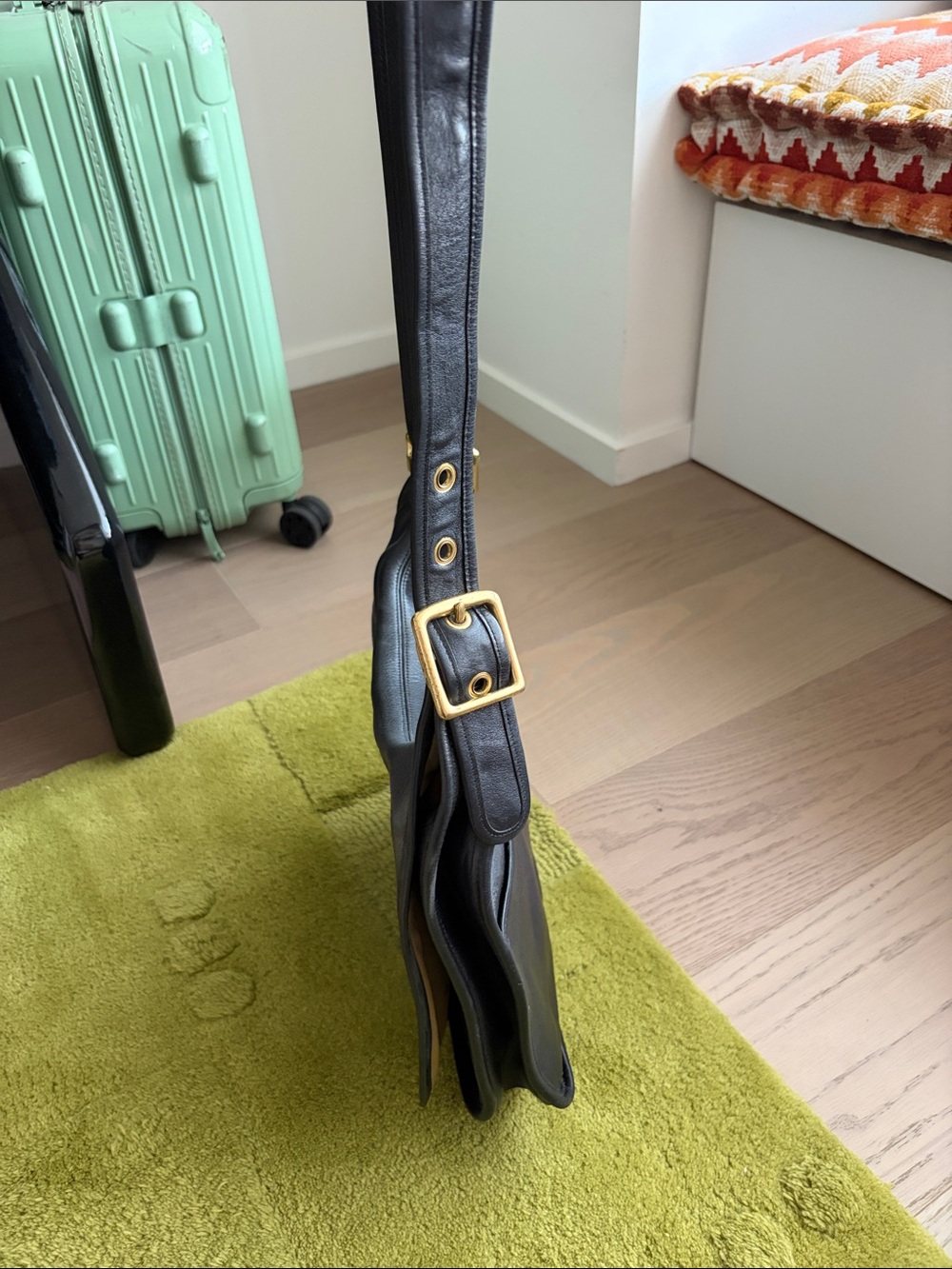 Coach Black Leather Shoulder Bag with Gold Hardware - Picture 3 of 7